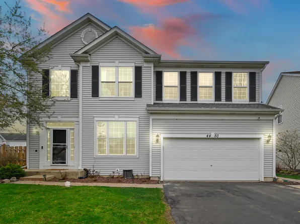 4450 Heron Dr, Lake In The Hills, IL 60156