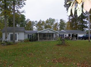 12174 Bulltown Rd, Laurel, IN 47024