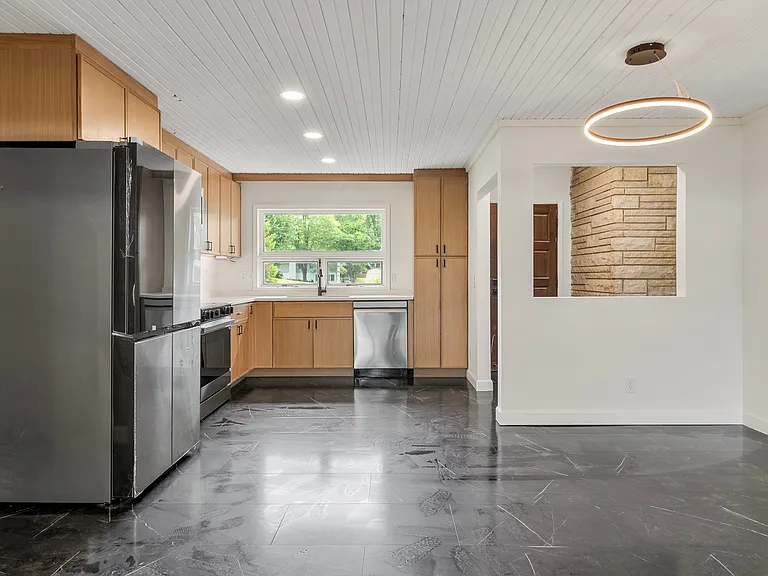 3544 Tulip Dr — Photo 22