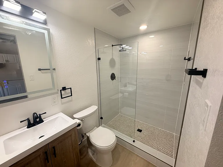 610 Parkview Dr #S — Photo 1
