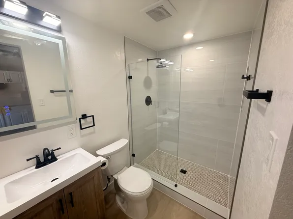 610 Parkview Dr #S, Lake Elsinore, CA 92530