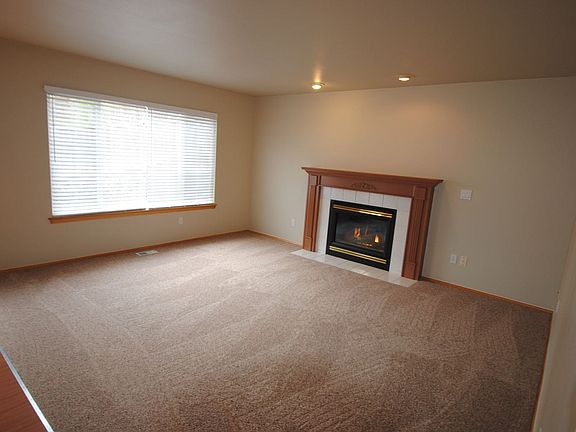 2nd image of 9609 181st Ave E