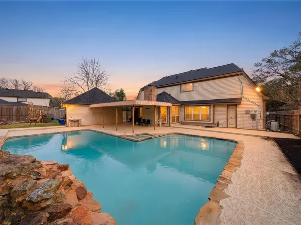 15306 Corona Del Mar Dr, Houston, TX 77083