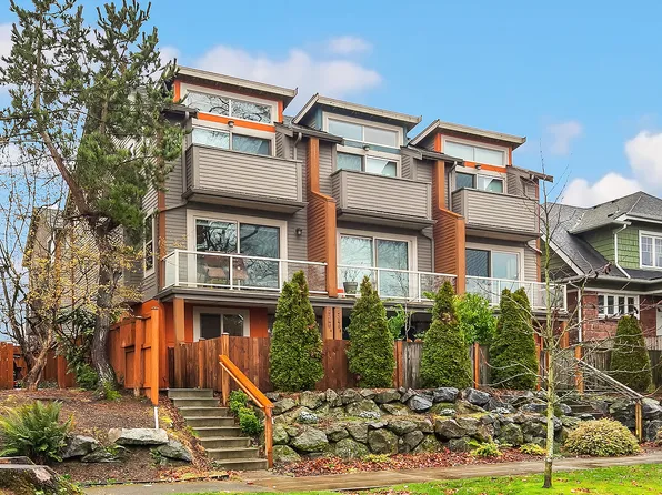 2342 44th Ave SW, Seattle, WA 98116