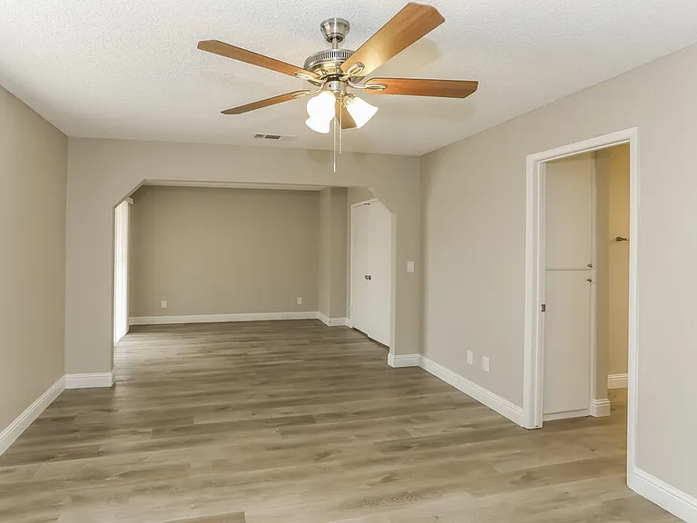 6533 Faith Peak Dr — Photo 7