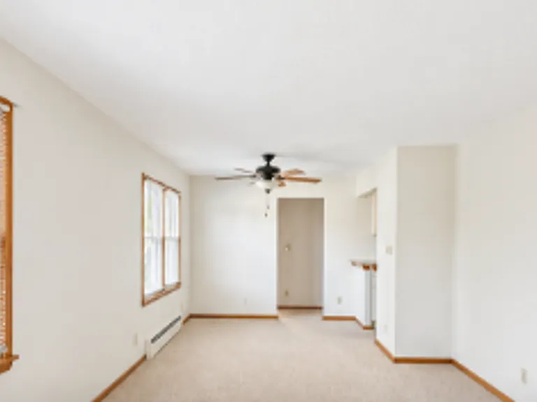 4100 Grand Ave — Photo 3