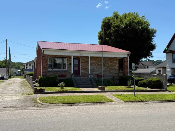 2016 S 4th St, Ironton, OH 45638