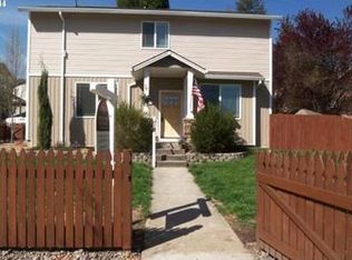 39593 Dubarko Rd, Sandy, OR 97055