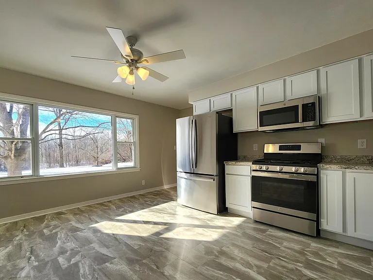 4449 S Saginaw Rd — Photo 5