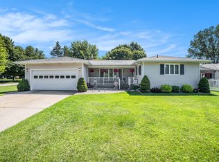 557 Broad Ave, Manistee, MI 49660