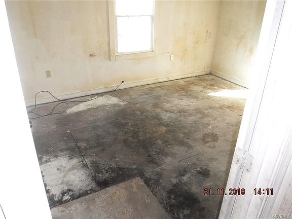 4th image of 137 Virginia Ave