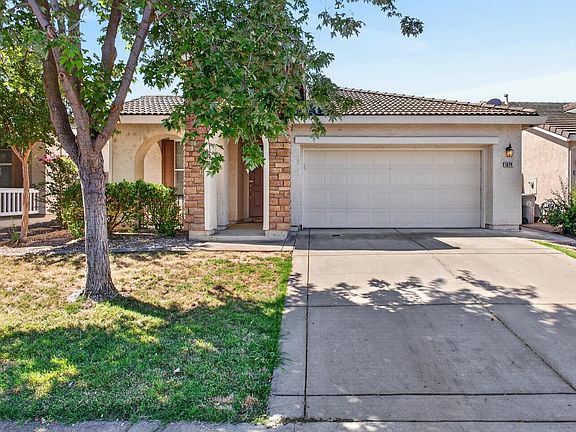 4th image of 1824 Dawnelle Way