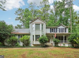 145 Red Oak Dr, Fayetteville, GA 30214
