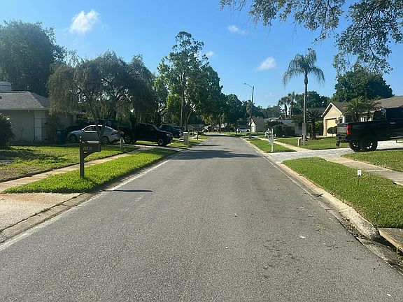 5th image of 3582 Fairway Forest Dr