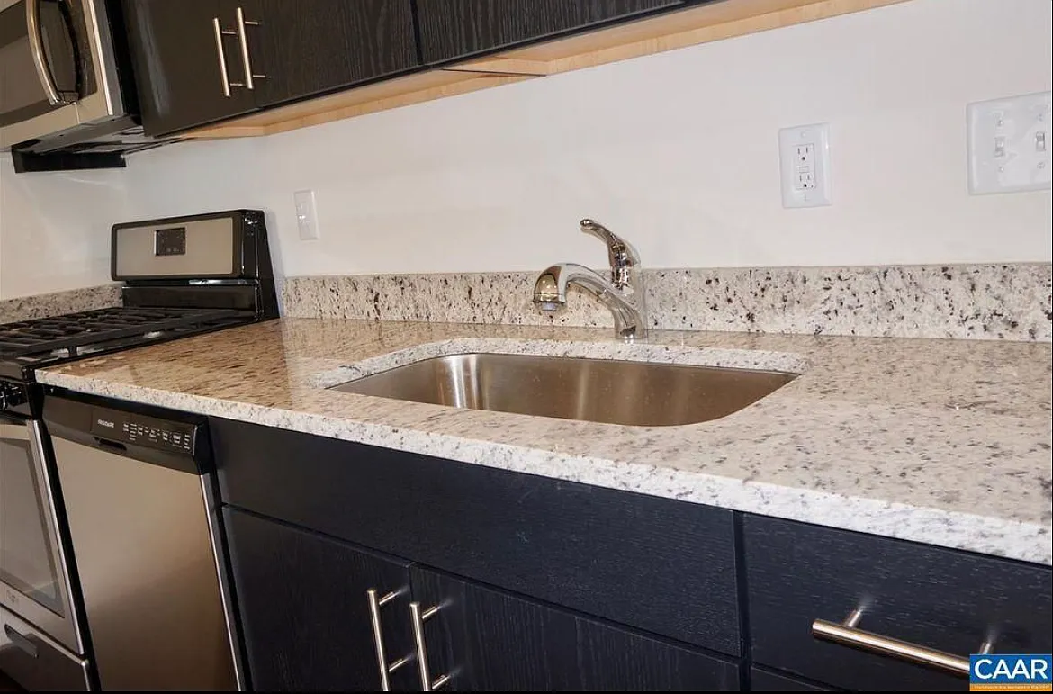 2302 Price Ave — Photo 2