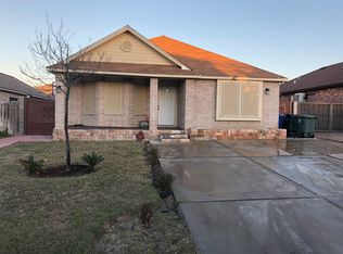 803 George Read Dr, Laredo, TX 78046