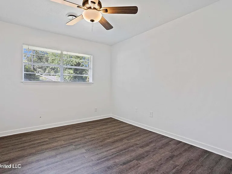 2508 Shady Ln — Photo 20