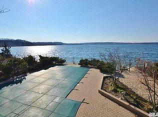 121 Asharoken Ave, Northport, NY 11768