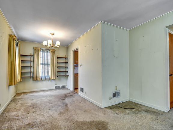 5th image of 9124 S 54th Ct