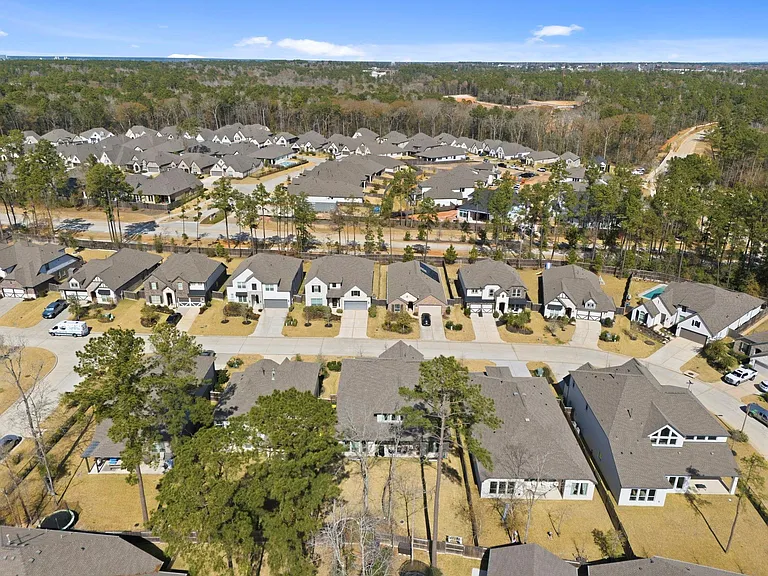 511 Carina Gaze Dr — Photo 41