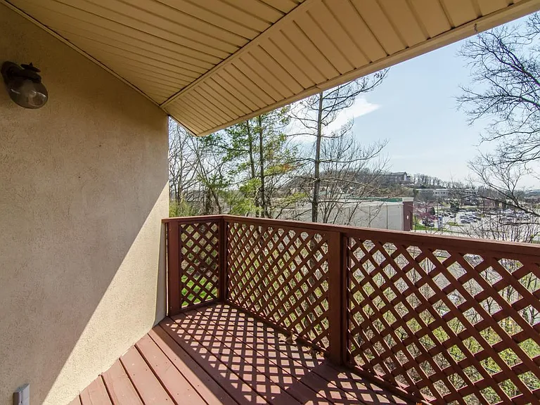 254 Glenstone Cir — Photo 19