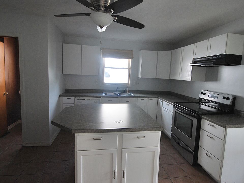 1st image of 151 E 18th St