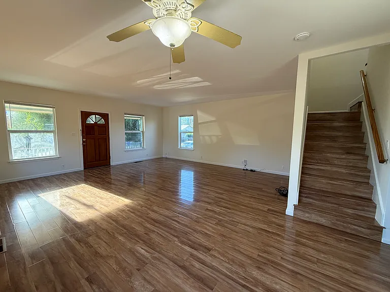 102 Brooklyn Ave — Photo 11