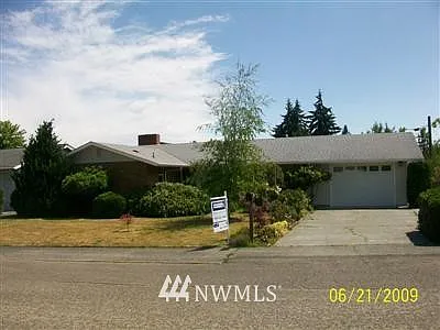 2521 Columbus Avenue photo 1