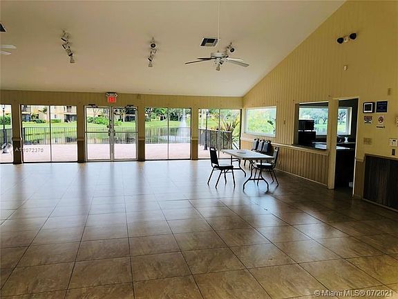 5th image of 713 Gardens Dr APT 102