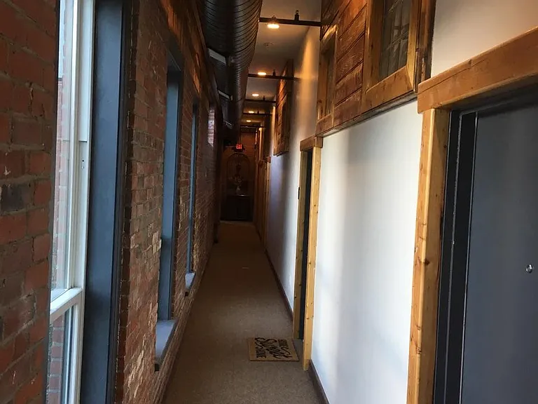 Putnam Ln — Photo 4