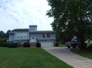 114 Meadowland Trl, Lagrange, GA 30240