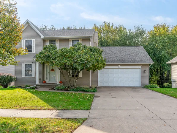 2031 W 57th St, Davenport, IA 52806