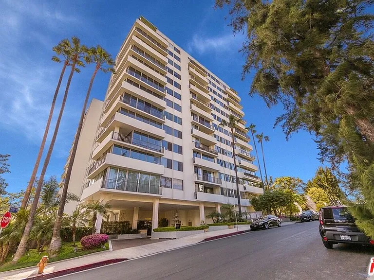 10433 Wilshire Blvd #407 — Photo 12