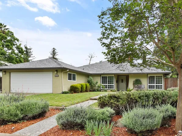 3948 Cowell Blvd, Davis, CA 95618