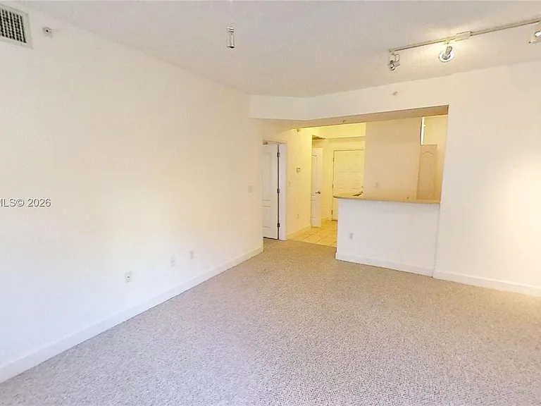 6001 SW 70th St #217 — Photo 10