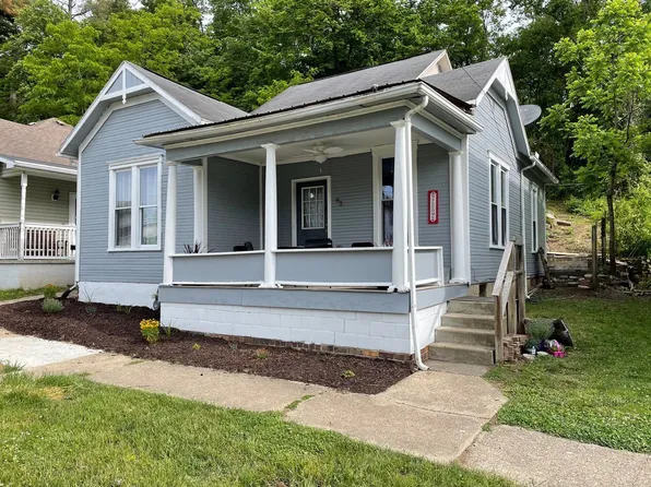 82 W Franklin St, Nelsonville, OH 45764