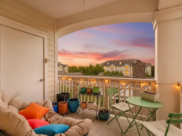 2244 Ashley Crossing Dr Unit 231, Charleston, SC 29414