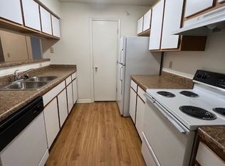 Ashley Square Apartments, Lincoln, NE 68504