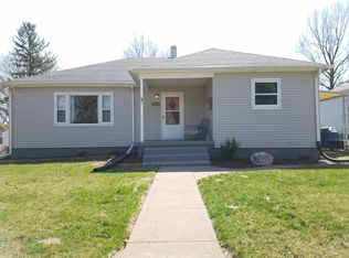 2215 W 14th St, Davenport, IA