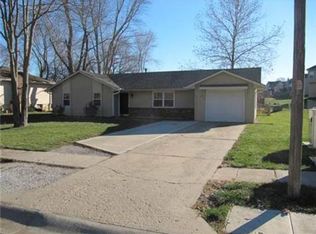 419 W Cambridge Rd, Belton, MO 64012