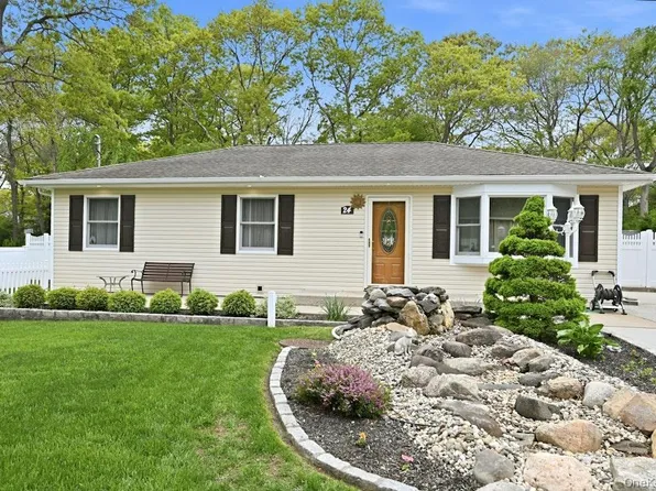 24 Forest Avenue, Medford, NY 11763