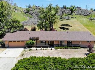 27520 Oakflat Dr, Tehachapi, CA 93561