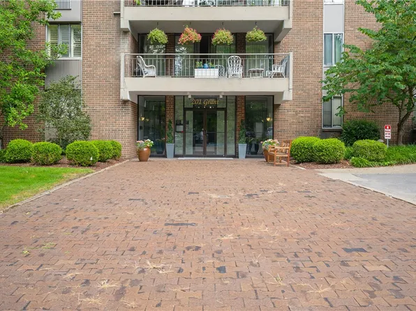 201 Grant St APT 109, Sewickley, PA 15143