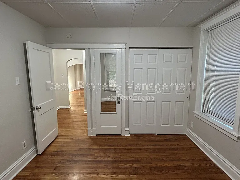 4950 Sutherland Ave — Photo 13