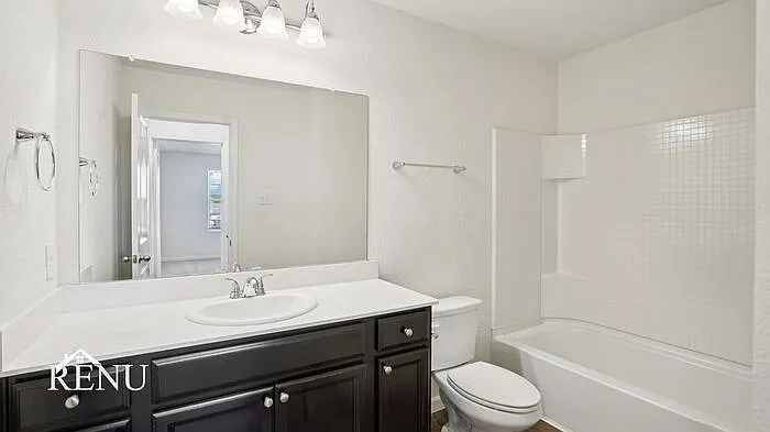 545 London Dr #545LD — Photo 12