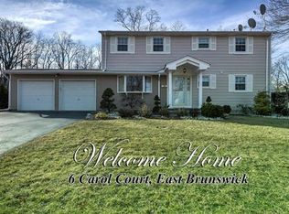 4 Carol Ct, East Brunswick, NJ 08816