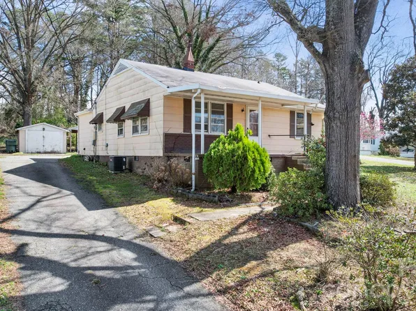 1644 Rankin Lake Rd, Gastonia, NC 28052