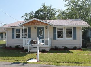 103 Tracy St, Glencoe, AL 35905