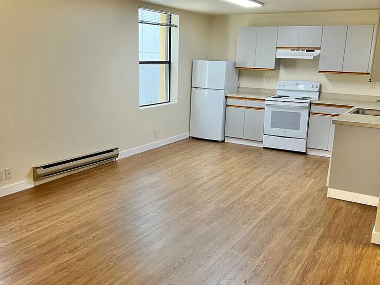 Tuscany Apartments — Photo 30