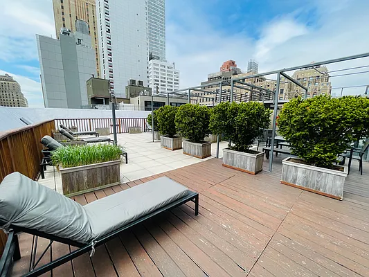 Rented by BATTERY PARK CITY RESIDENTIAL LLC | media 18